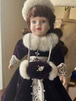 Muñeca de porcelana genuina colección victoriana edición limitada llave de latón Inc Foto 1 de 4