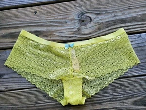 🌹Pout by Victoria's Secret VS Bow Low rise Boy Short Lace Panty Yellow Size M🌹 - Picture 1 of 3