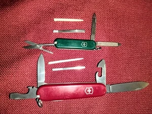 Victorinox Rostfrei Swiss Army knives Officier 6-blade & small green Classic VG - Picture 1 of 12