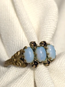 Antique 3 fire opals 4 red garnet gold tones filigree band size 7.5 ring unmark - Picture 1 of 17