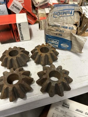 Camión Ford F350 1956 1957 engranajes de piñón diferencial 7RY-4215 NOS Foto 1 de 4