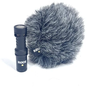 RODE VIDEOMIC ME-L Compact Microphone for iOS iPhone w/ WS9 Furry Windshield - Picture 1 of 13