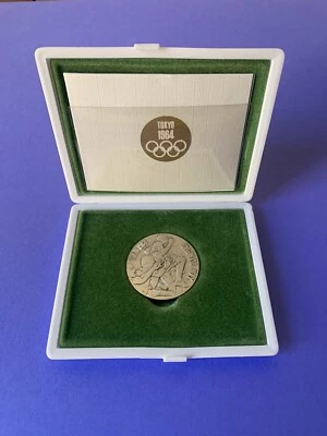 MEDALLA CONMEMORATIVA DE PLATA 925 DE LOS Juegos Olímpicos de Tokio 1964 con certificado de autenticidad de caja Foto 1 de 4