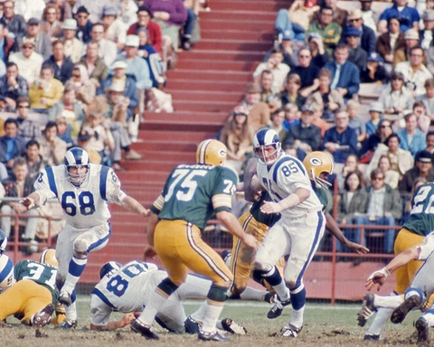 Los Angeles Rams JACK YOUNGBLOOD Glossy 8x10 Photo Print Football Poster HOF 01 Cover