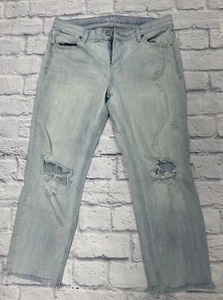Old Navy Boyfriend Jeans Distressed Style Light Wash 5 Pocket Size 6 - Picture 1 of 3
