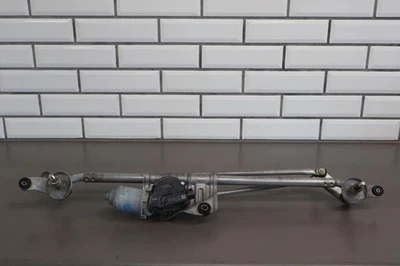 07-10 Chevy Silverado Windshield Wiper Motor with Linkage Tested OEM - Image 1 of 4