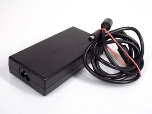 Fuente de alimentación DELL 180W HA180PM180 180 vatios - 19,5 V - 9,23 A - 7,4 x 5,0 mm - Imagen 1 de 1