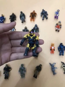 Mega Bloks Halo Colored Soldiers Building Blocks Doll Toy Loose Collectible - Picture 1 of 1