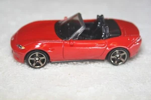 NEW Matchbox 💥 RED 2015 MAZDA MIATA MX-5 CONVERTIBLE GUNMETAL CHROME RIMS LOOSE - Picture 1 of 6