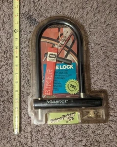 NOS Original Master Lock Bicycle Crimefigher #52 Hardened Steel 1/2" Shackle New - Picture 1 of 6