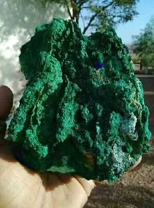Large Malachite Block With Azurite Traces. Dimensions 15Cm X 7Cm - Picture 1 of 1