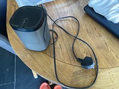 Sonos Play:1 Compact Wireless Smart Speaker - Black   + wall mount bracket - Image 1 of 2