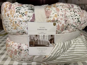 Studio McGee Floral/Stripe Full/Queen Comforter Set NWT - Picture 1 of 4