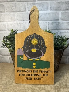 Vintage 70er Holz Küche Wandrelief lustig Volkskunst "Feed Limit" Humor Schild - Bild 1 von 9