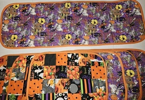 Hand Crafted 2 Sided Cloth Halloween Place Mats (4) & Matching Table Runner - Picture 1 of 7