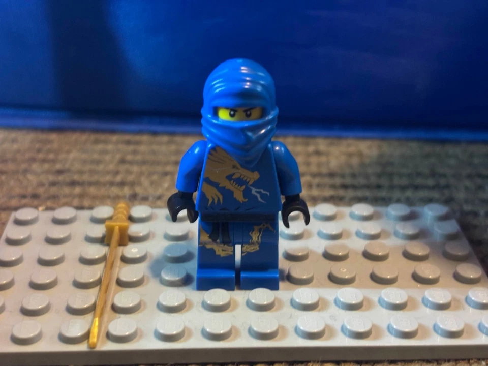 LEGO NINJAGO Jay DX Minifigura Oportunidad Foto 1 de 3