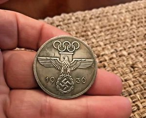 1936 GERMAN EAGLE OLYMPIC RINGS WWII COMMEMORATIVE COIN - Picture 1 of 4