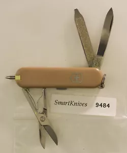 Navaja suiza Victorinox Signature (taupe). Usado, retirado, excelente #9484 - Imagen 1 de 5