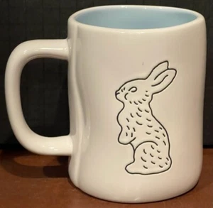 Rae Dunn BUNNY KISSES Tasse blau innen Ostern - Bild 1 von 4