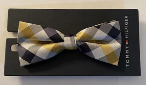 Tommy Hilfiger Little & Big Boys Martin Gingham Pre-Tied Bow Tie MSRP $25 NWT - Picture 1 of 3
