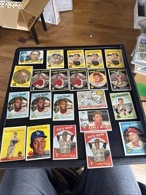 1958 1959 1960 Topps Salón de la fama/Superestrella Lote de (22) Bancos Ashburn Wynn Klu Red Frank Foto 1 de 4