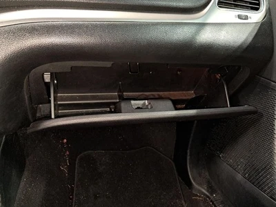 2015 Dodge Journey Glove Box Door 4DR BLK Used OEM Part 416570 - Изображение 1 из 4