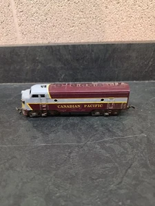 HO Revell F3A Canadian Pacific Diesel #2 - Picture 1 of 6