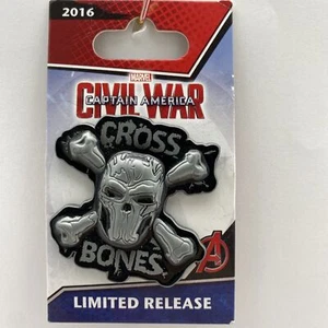 Prendedor Parques Disney Marvel Vengadores Capitán América Guerra Civil Huesos Cruzados LR - Imagen 1 de 4