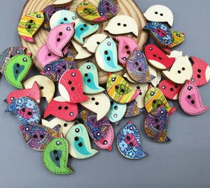 50PCS Wooden Retro Mixed pattern color Cartoon Birds 2-holes Sewing Buttons 23mm - Picture 1 of 4