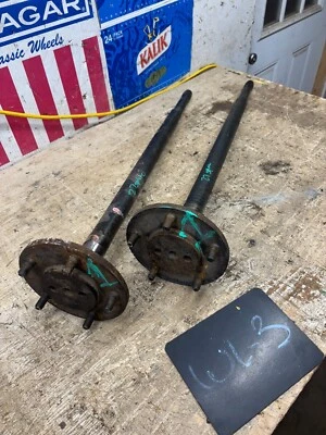 1981 1993 DODGE RAM D150 D100 W150 REAR AXLE SHAFT PAIR SET OEM 27 SPLINE 5X5.5 - Image 1 of 4