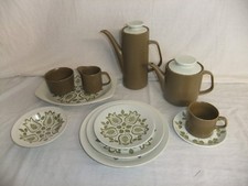 C4 Pottery J & G Meakin Maidstone Tulip Time - oven/dishwasher safe 9B3A