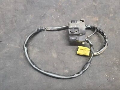 Interruptor de manillar de control izquierdo Suzuki GSF600 GSF 600 S 2002 Bandit señal de giro Foto 1 de 4
