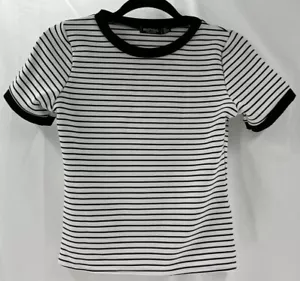 NASTYGAL Top Women’s Sz 4 White Black Striped Classic Capsule City American Chic - Picture 1 of 9