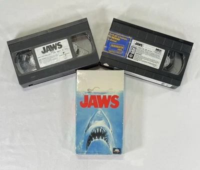 JAWS VHS Part 1 & 2 Peter Benchley, Steven Spielberg 1986 MCA Blockbuster Rental - Image 1 of 4