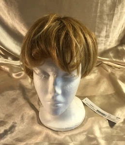 NWT Hairdo Angled Cut Wig Shadow Shades Ginger Blonde SS25 - Picture 1 of 6