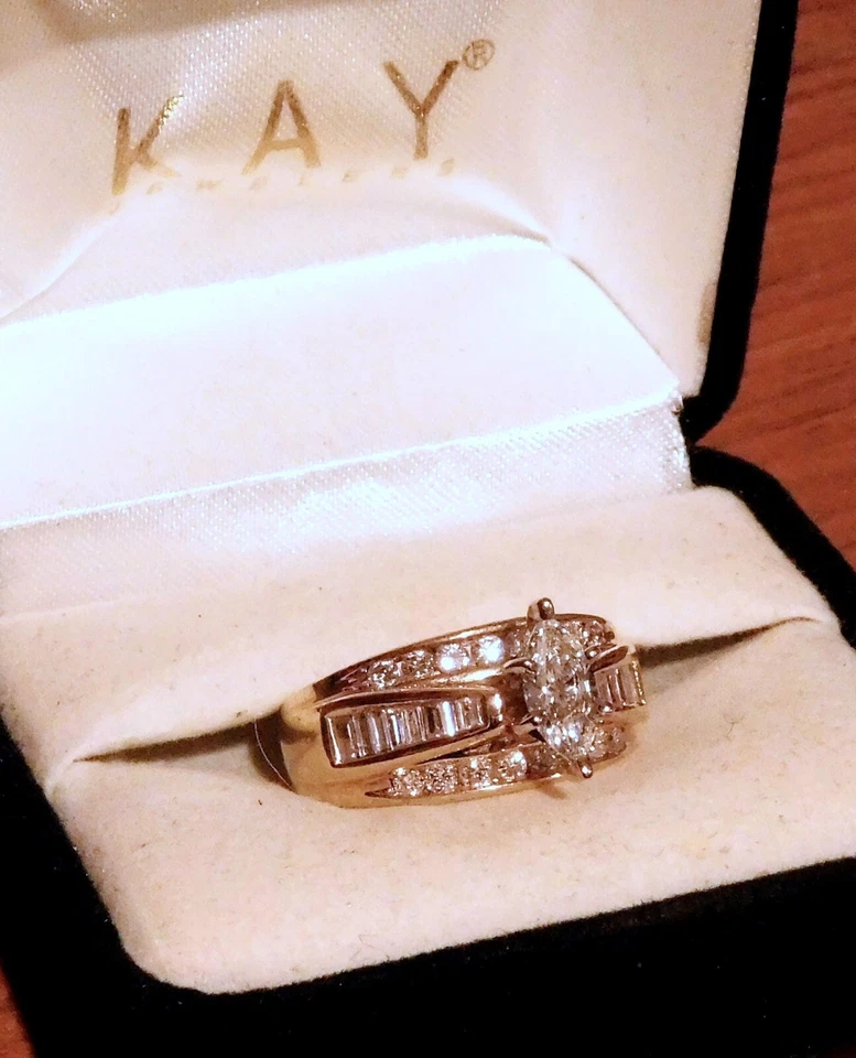 Kays COCKTAIL  ENGAGEMENT Ring 14k Solid Gold~ 1.75 carat Total Diamonds - Image 1 of 1