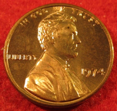 1974 (P) Philadelphia Lincoln Memorial Cent/Penny -  Uncirculated - Red - Image 1 of 3