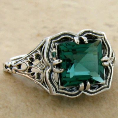 Art Deco Filigree Anniversary Ring 2.0 Ct Lab Created Emerald 10K White Gold - Imagem 1 de 4
