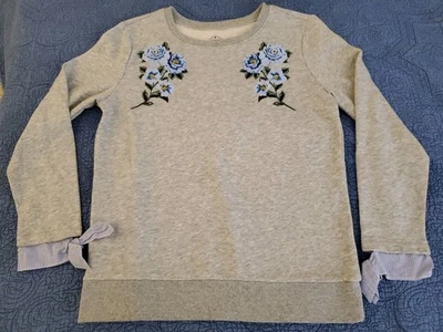 Sudadera para mujer St. John’s Bay gris bordada floral puños atados M mediana  Foto 1 de 4