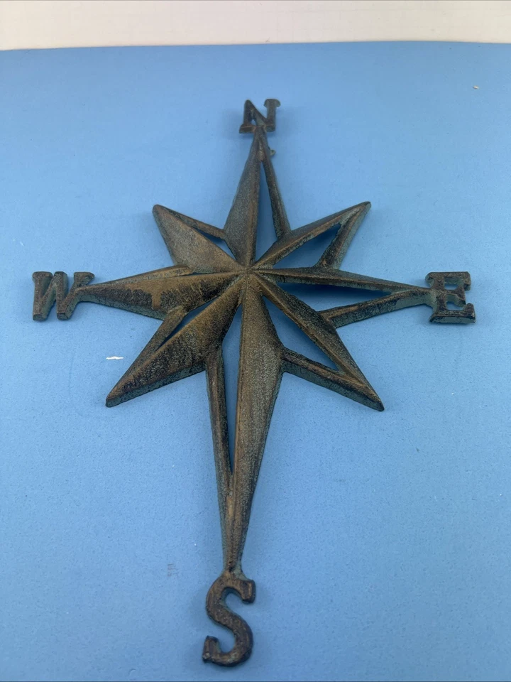 DE COLECCIÓN BRÚJULA DE HIERRO FUNDIDO ROSA O ESTRELLA NÁUTICA COLGANTE DE PARED 14"" DE ALTO Foto 1 de 4