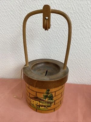 Ancienne Tirelire Forme Puits En Bois Deco Chalet Vintage  - Photo 1/4