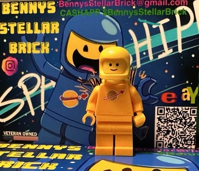 LEGO Classic Spaceman Bright Orange Minifigure W/ Yellow Helmet & Airtank V1 - Image 1 of 3