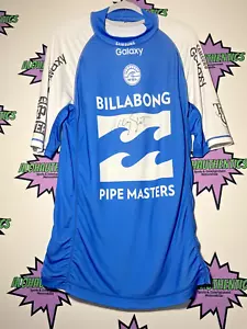 KELLY SLATER SIGNED BILLABONG PIPEMASTERS JERSEY VANS TRIPLE CROWN SURF AUTO WSL - Picture 1 of 4