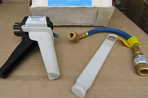 1 UV DYE INJECTOR BY SPX ROBINAIR P/N 16294 - Bild 1 von 5