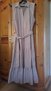 Sommerkleid ärmellos rot weiß gestreift, Gr.44, wadenlang More and more - Bild 1 von 3