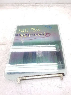 96-00 TOYOTA RAV4 PASSENGER SIDE QUARTER GLASS  - Image 1 of 4