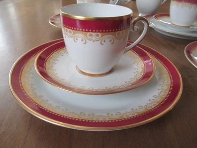 Hutschenreuther Arzberg Bavaria Kaffeeservice 4 Pers. drache modell exklusiv rot - Bild 1 von 4