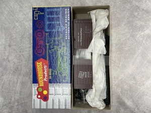 Roundhouse "HO" 40' Rib Side Boxcar #1024 NIB - Picture 1 of 3