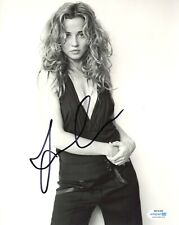Linda Cardellini Hawkeye Autographed Signed 8x10 Photo ACOA