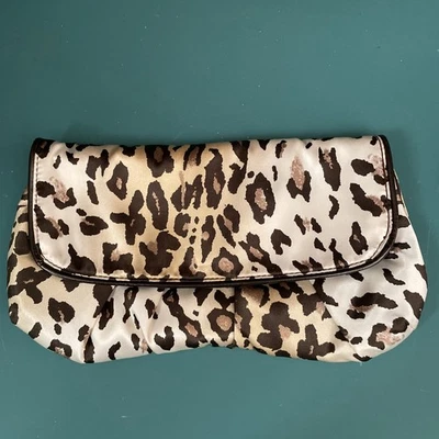 Bolso de mano Nine West Leopard Foto 1 de 4